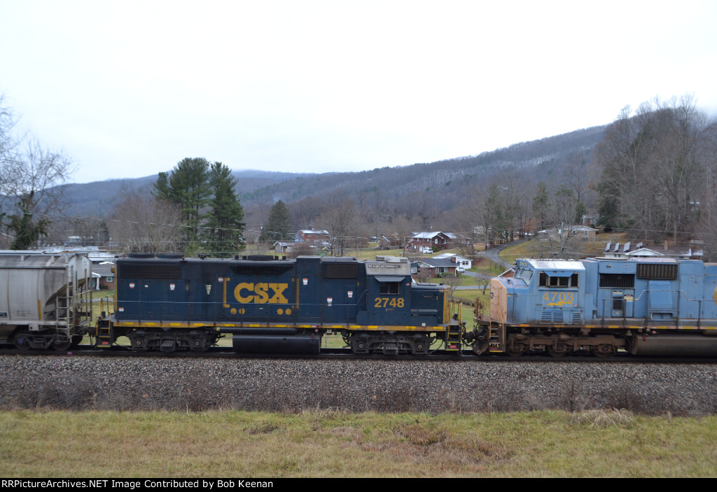 CSX 2748